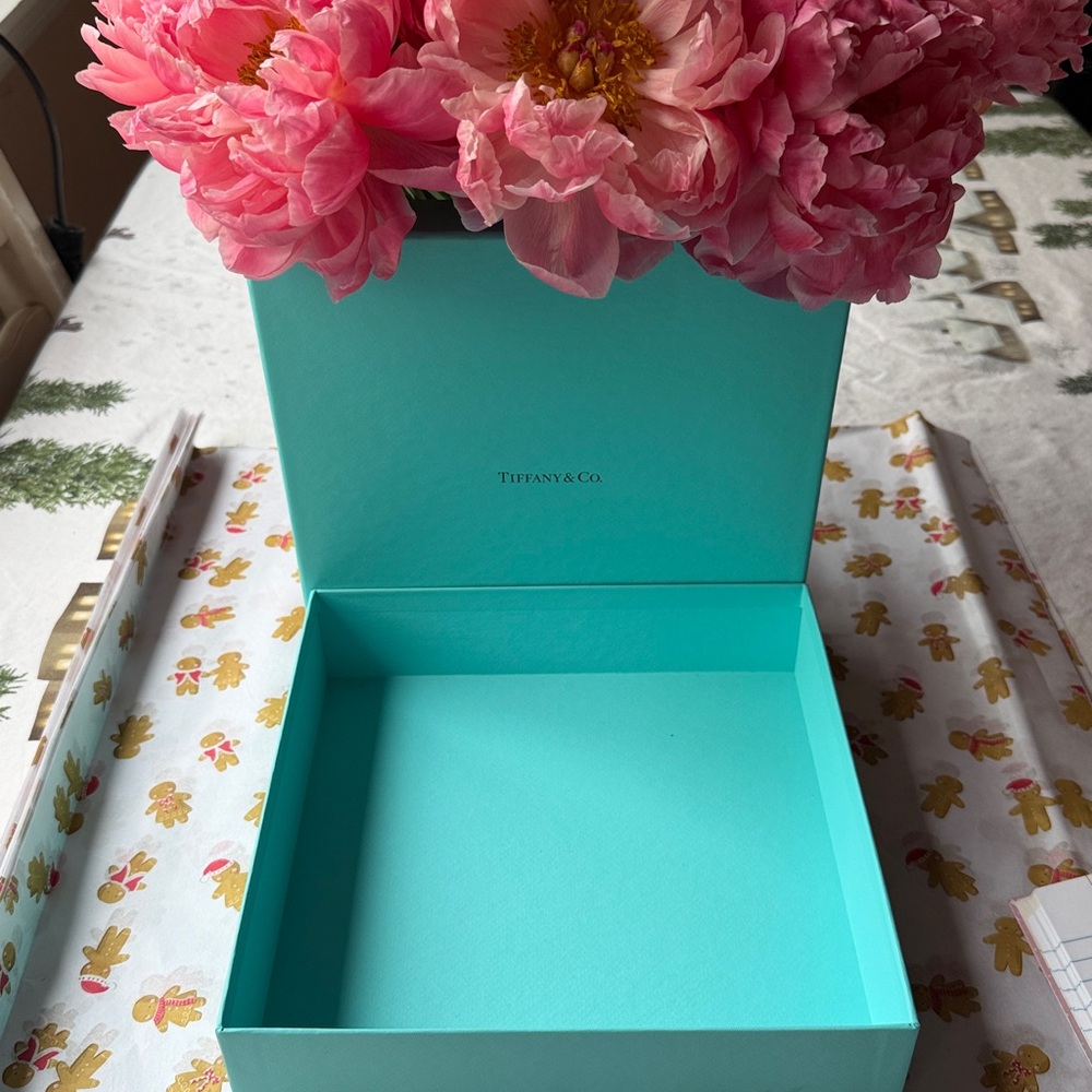 Tiffany & Co. Blue Box - Picture 9 of 15